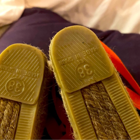 Tory Burch wrap wedge sandals - Picture 4 of 4